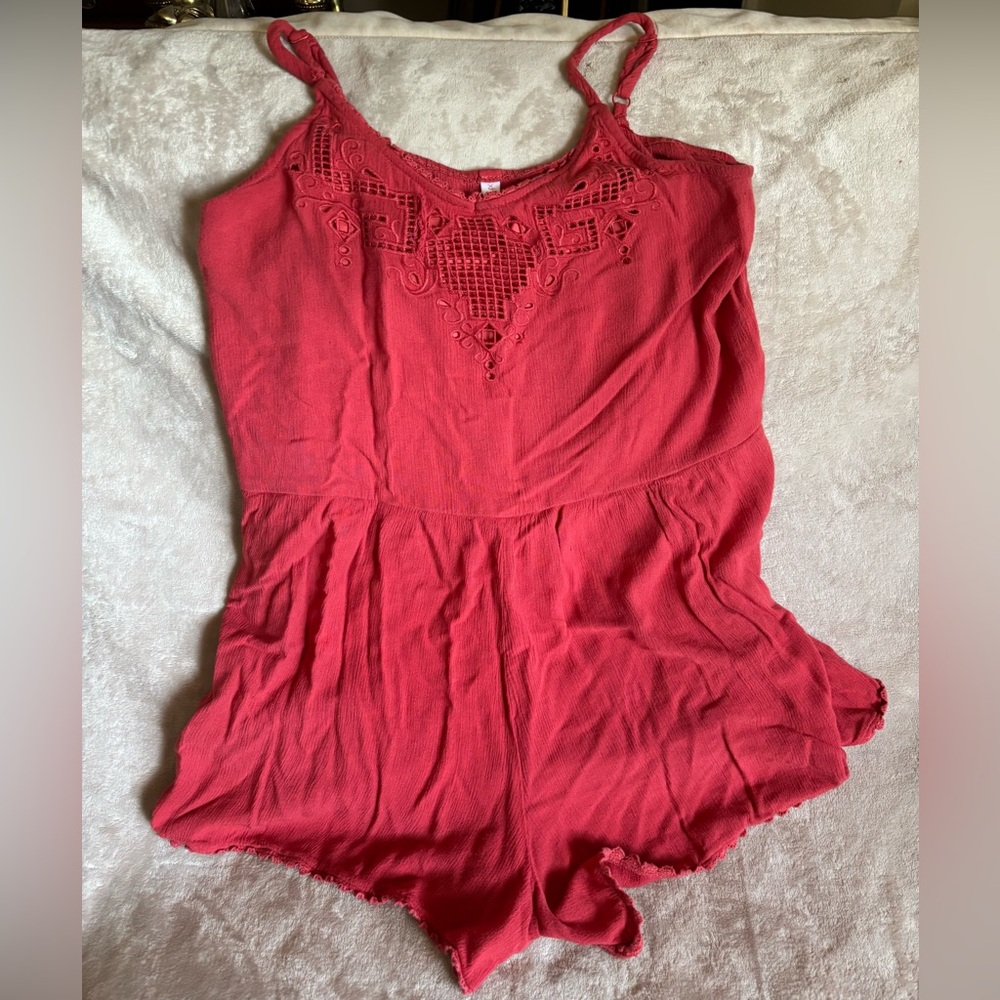 Xhilaration Coral Sleeveless Romper with Embroidery Womens Large
